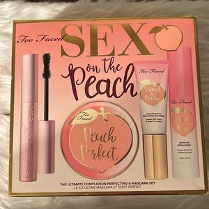 SEX ON THE PEACH